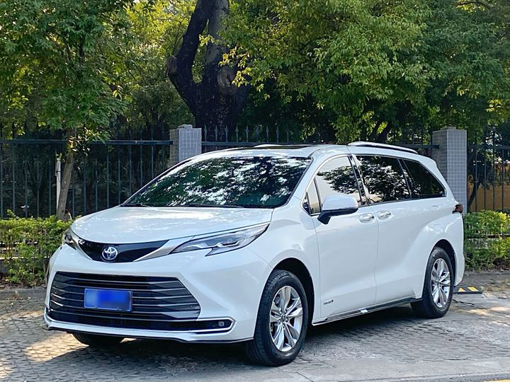 丰田赛那租车,豪华商务车租车的图片展示