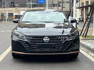 日产天籁