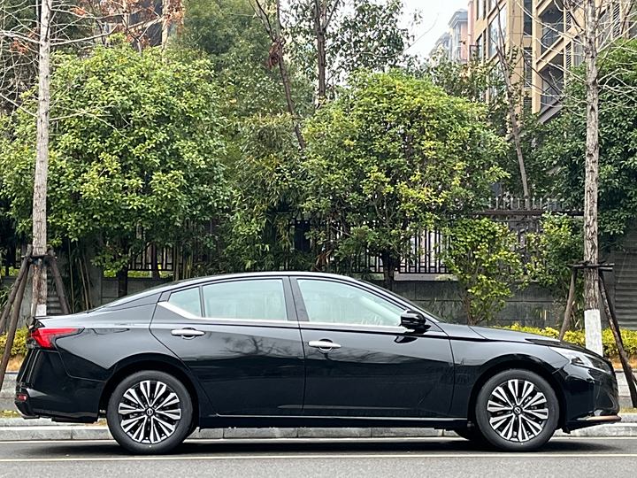 天籁租车，广州轿车租车的图片展示
