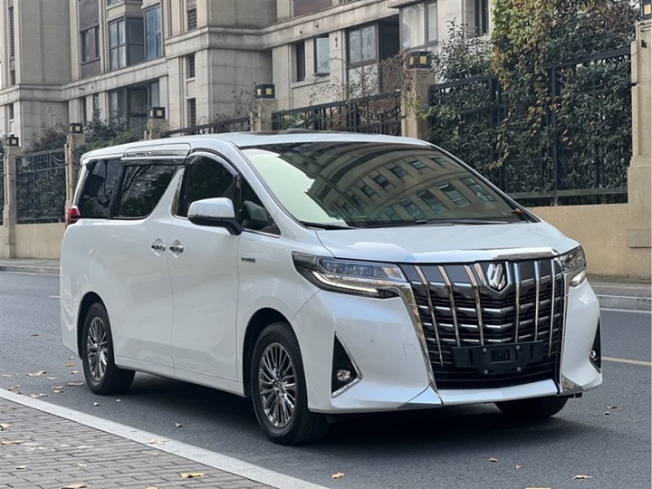 埃尔法租车,带司机租车,商务车租车的图片展示