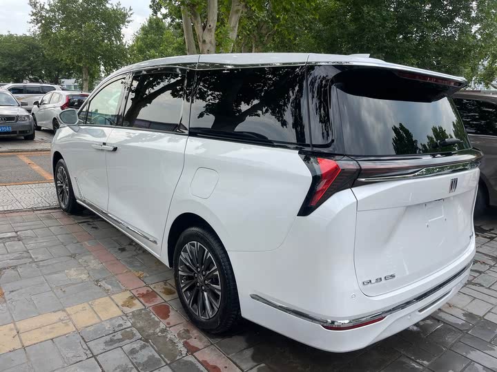 别克GL8陆尊租车价格